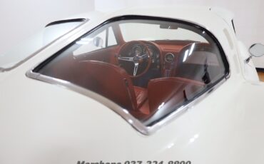 Chevrolet-Corvette-1963-Coupe-10