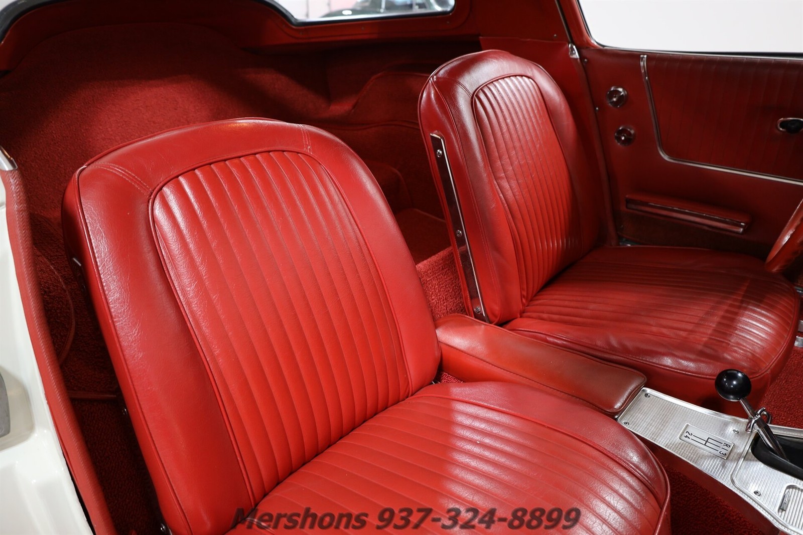 Chevrolet-Corvette-1963-Coupe-14