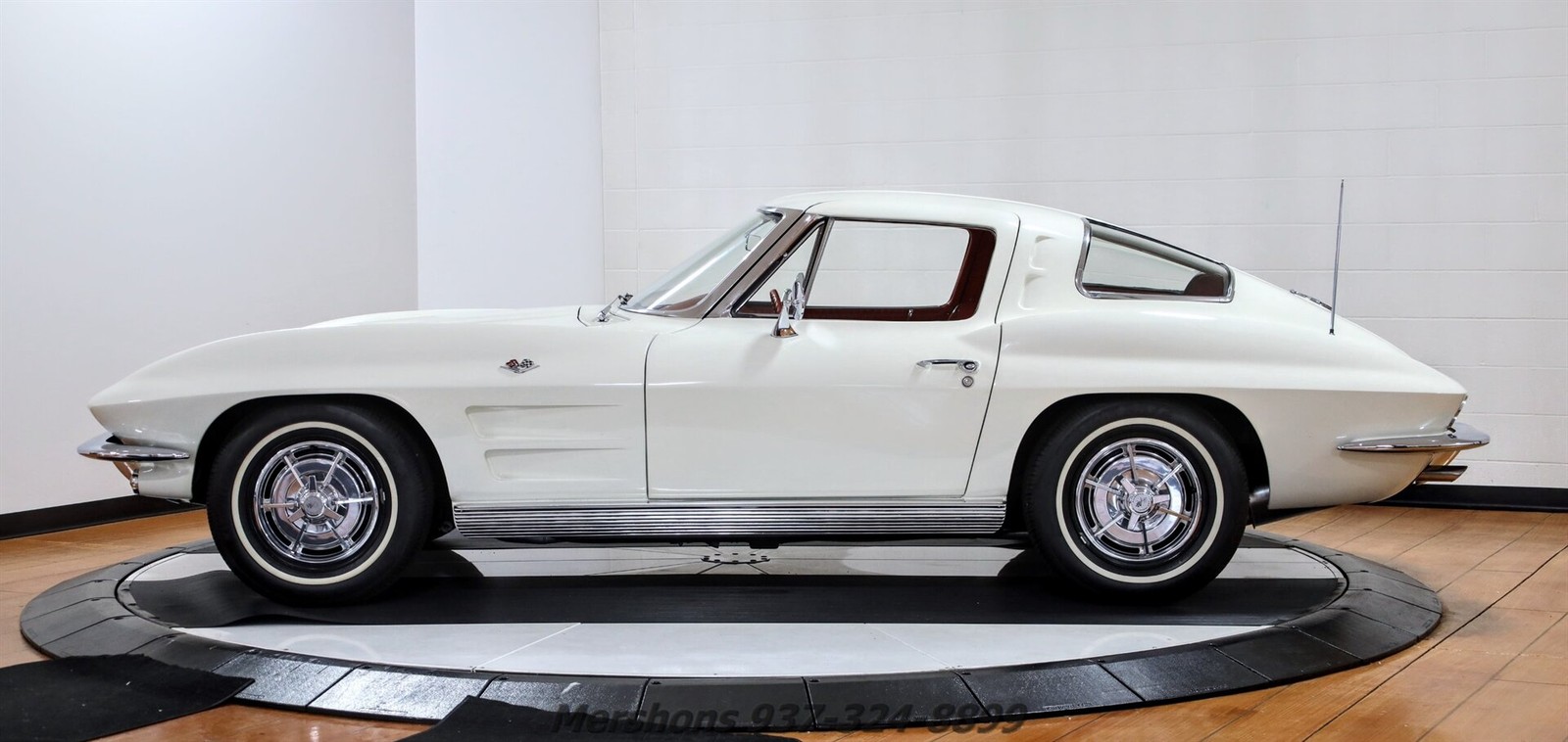 Chevrolet-Corvette-1963-Coupe-6