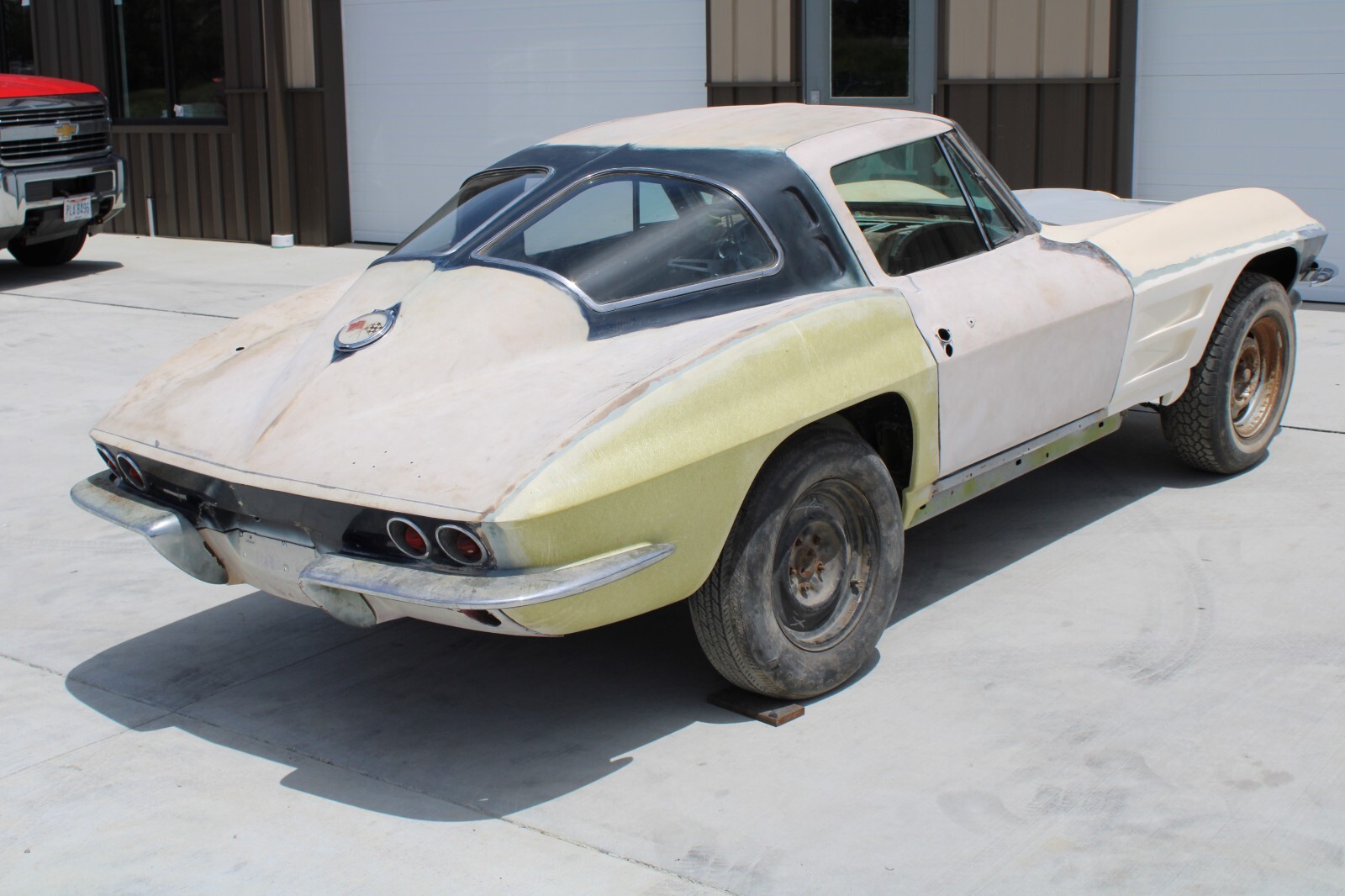 Chevrolet-Corvette-1963-Coupe