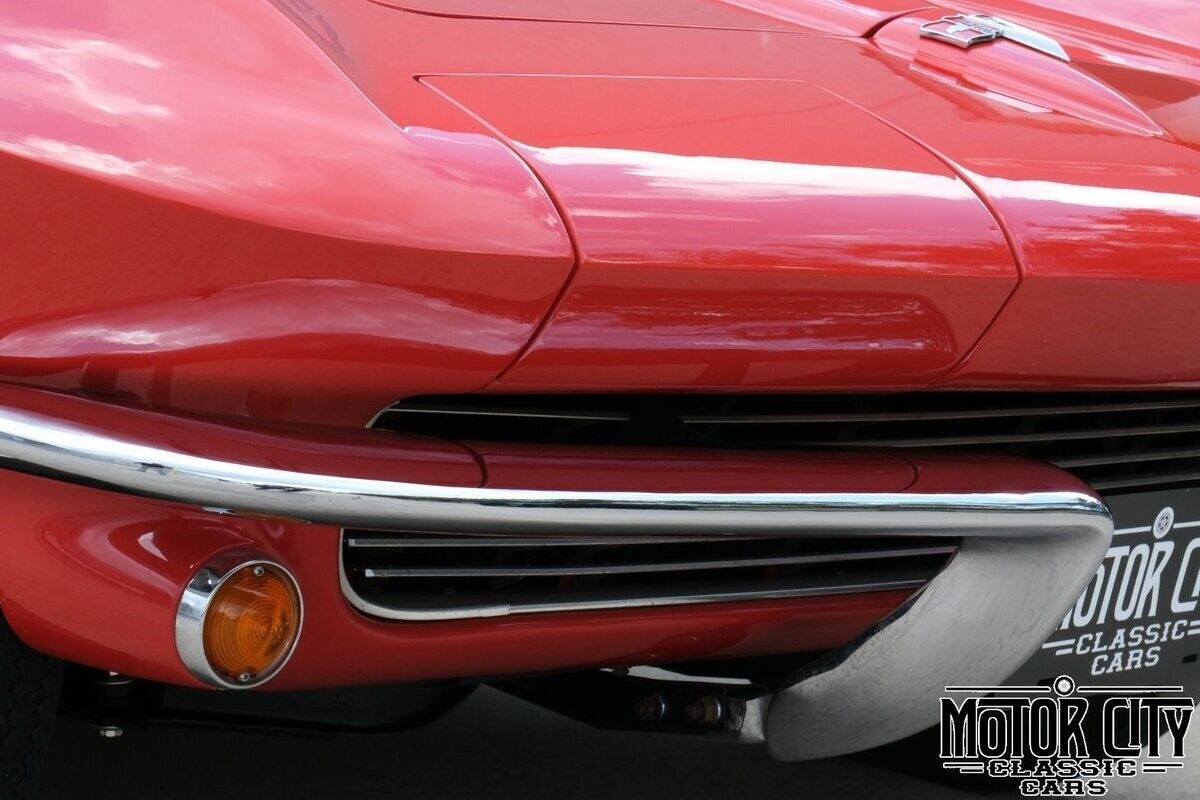 Chevrolet-Corvette-1964-15