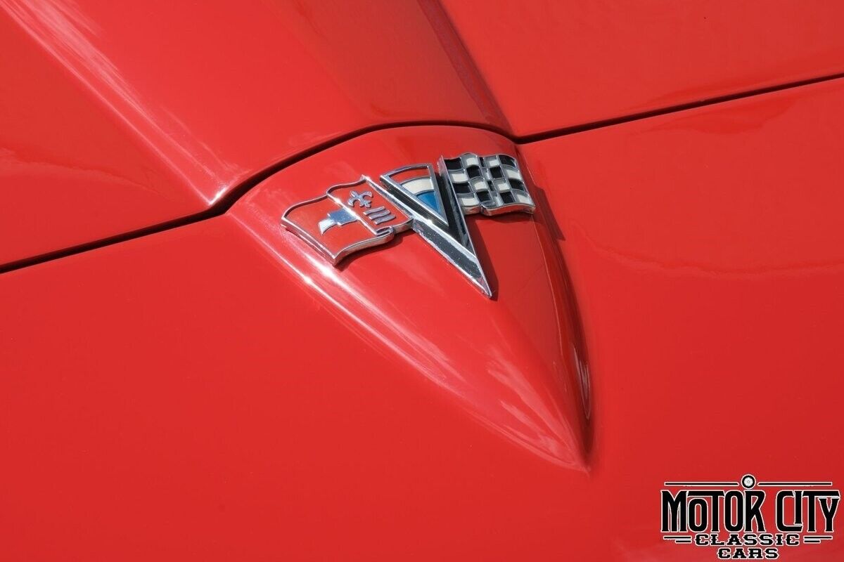 Chevrolet-Corvette-1964-16