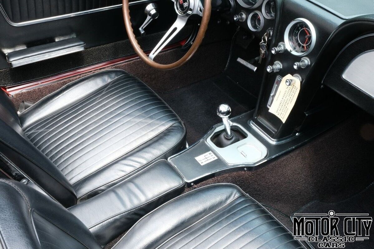 Chevrolet-Corvette-1964-26