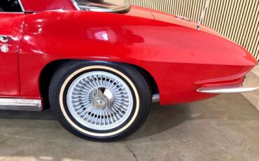 Chevrolet-Corvette-1964-Classic-Car-20