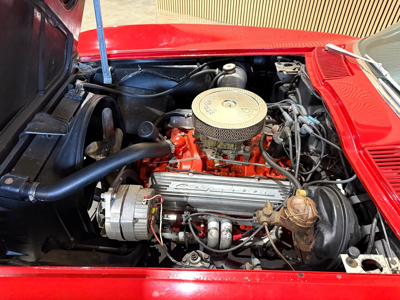Chevrolet-Corvette-1964-Classic-Car-26