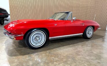 Chevrolet-Corvette-1964-Classic-Car-31
