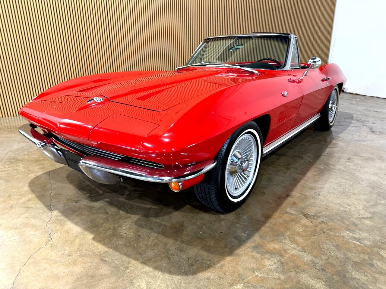 Chevrolet-Corvette-1964-Classic-Car-34