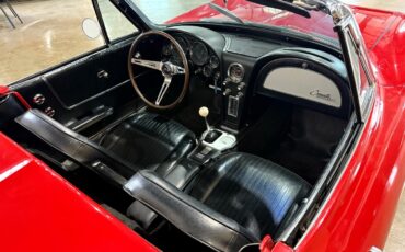 Chevrolet-Corvette-1964-Classic-Car-38