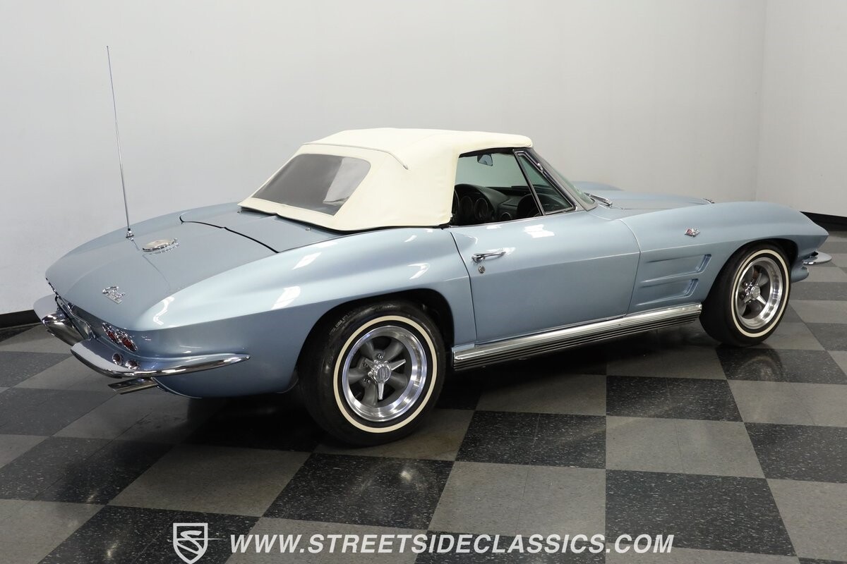 Chevrolet-Corvette-1964-Convertible-11