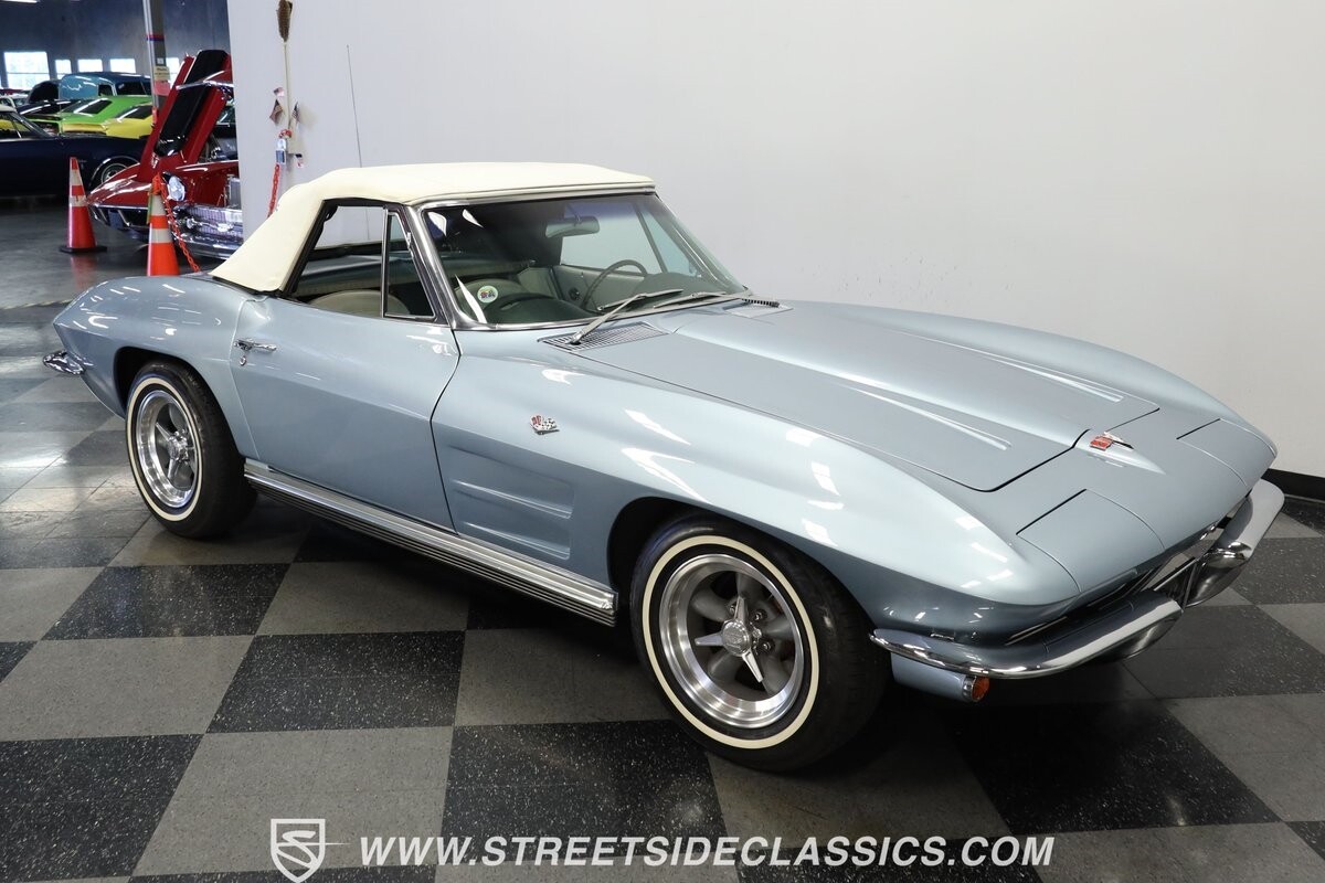 Chevrolet-Corvette-1964-Convertible-13