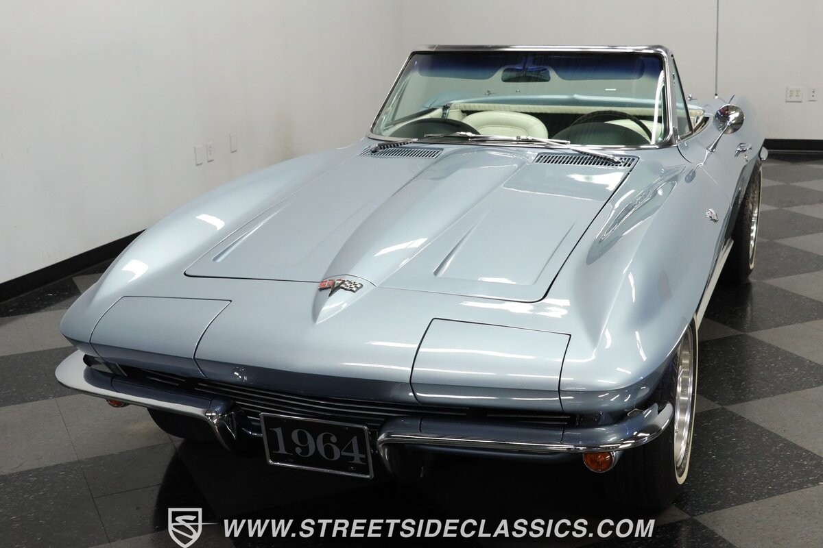 Chevrolet-Corvette-1964-Convertible-16