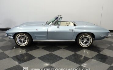 Chevrolet-Corvette-1964-Convertible-2