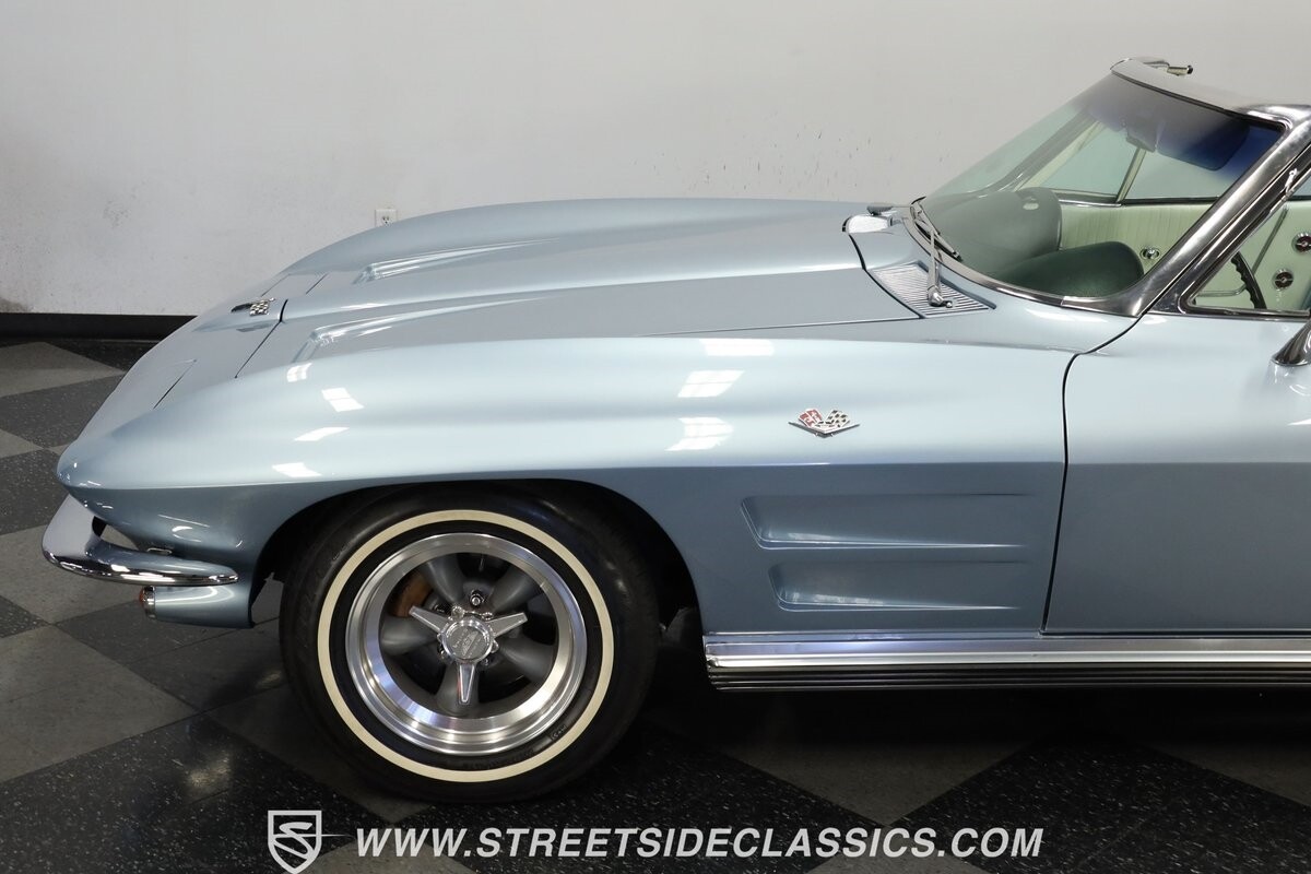 Chevrolet-Corvette-1964-Convertible-21
