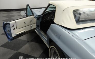 Chevrolet-Corvette-1964-Convertible-31