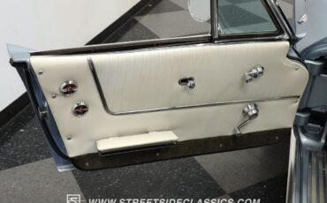 Chevrolet-Corvette-1964-Convertible-32
