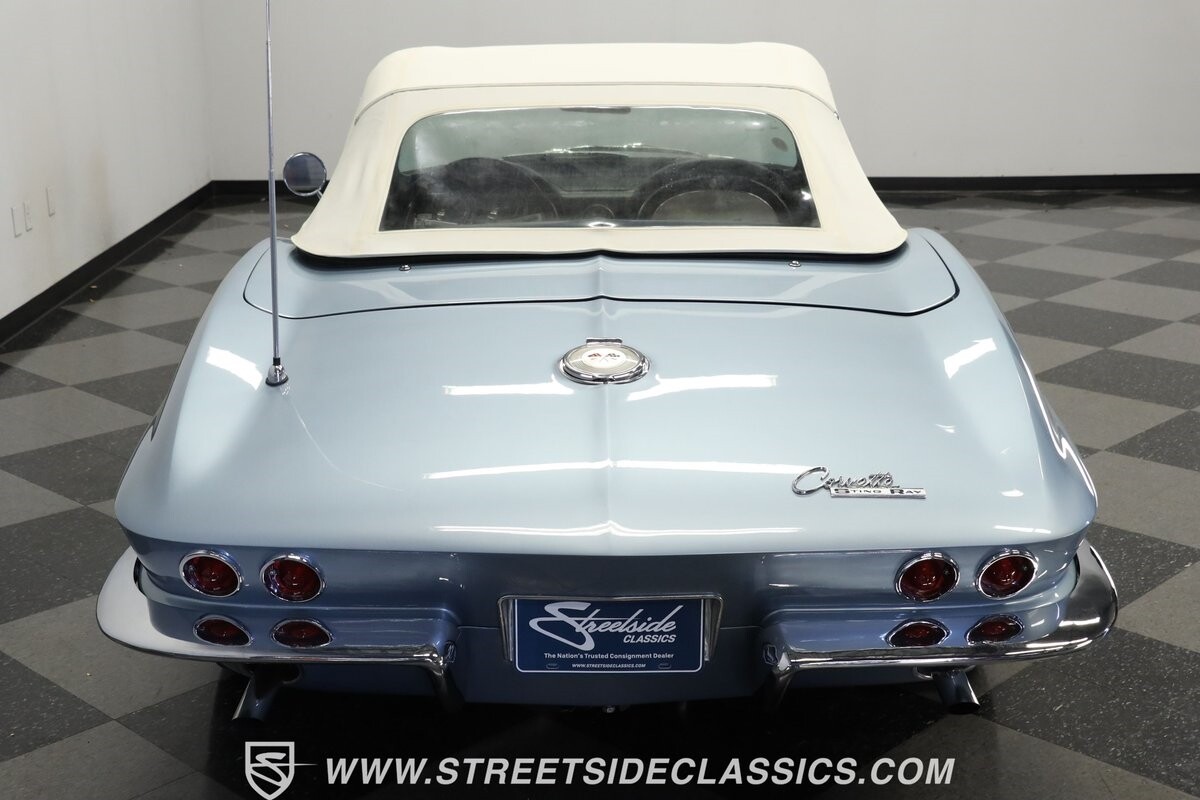 Chevrolet-Corvette-1964-Convertible-8