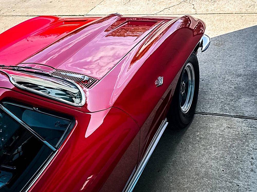 Chevrolet Corvette  1964 red