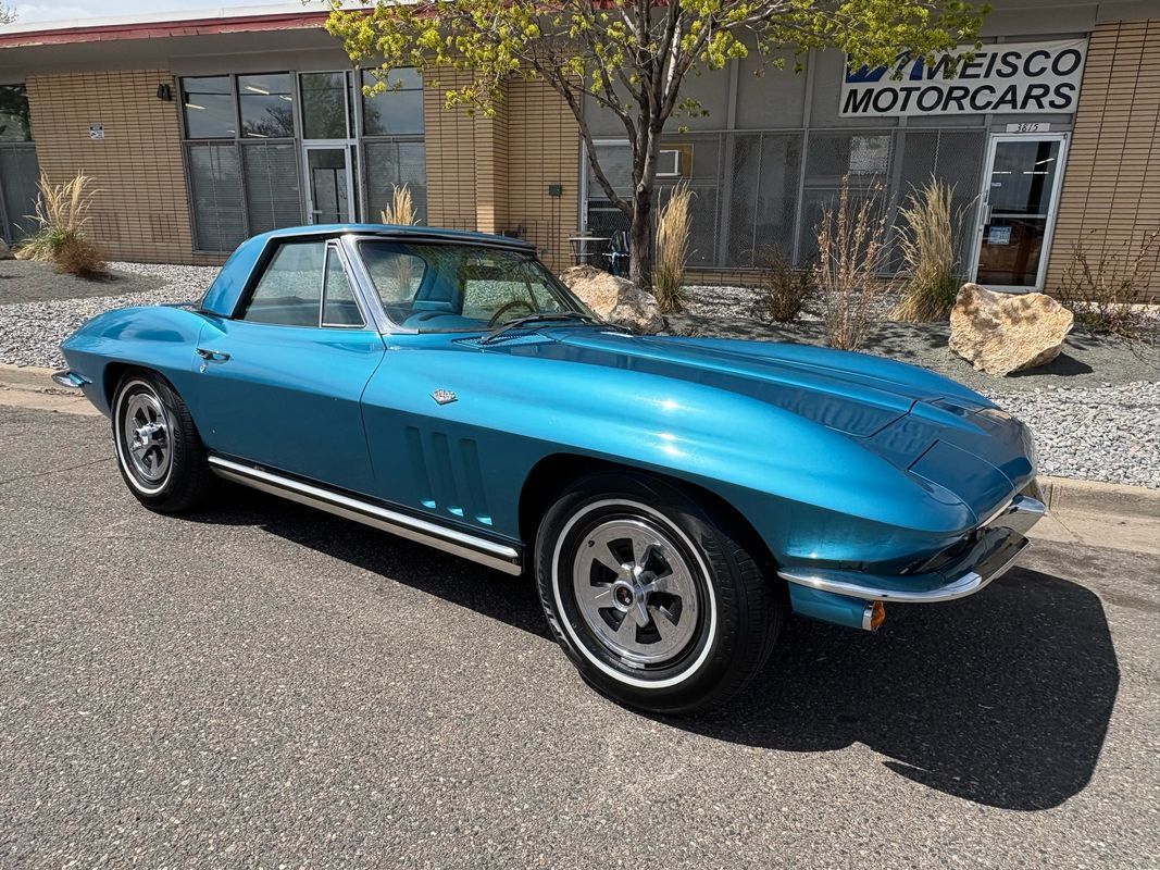 Chevrolet-Corvette-1965-17