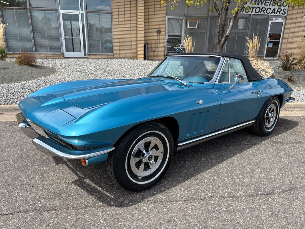Chevrolet-Corvette-1965-24