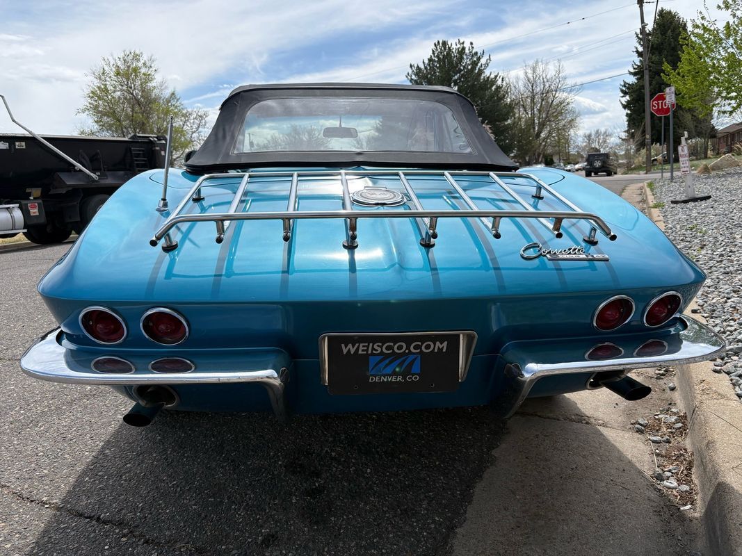 Chevrolet-Corvette-1965-29