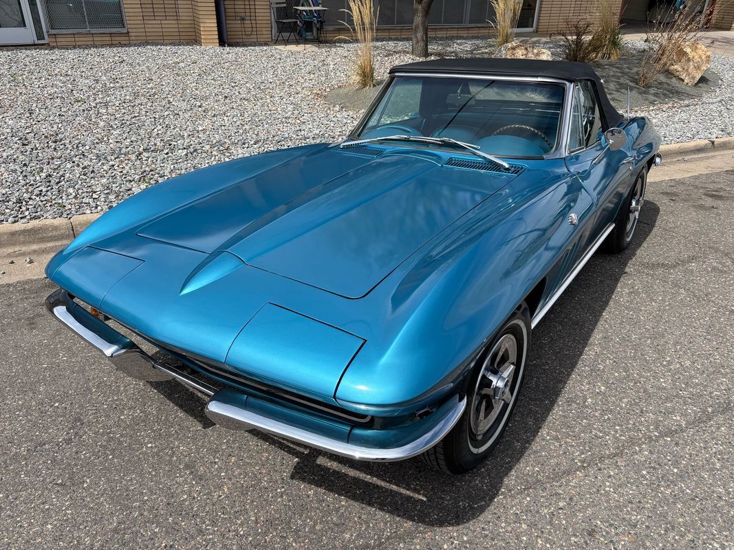 Chevrolet-Corvette-1965-31