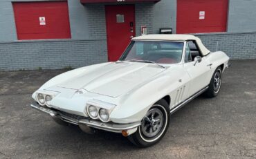 Chevrolet-Corvette-1965-Convertible-10