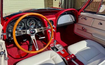 Chevrolet-Corvette-1965-Convertible-11