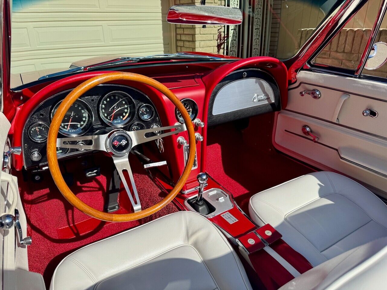 Chevrolet-Corvette-1965-Convertible-11