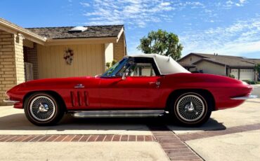 Chevrolet-Corvette-1965-Convertible-3