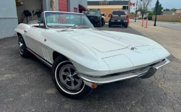 Chevrolet-Corvette-1965-Convertible-6