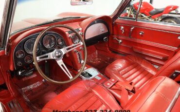 Chevrolet-Corvette-1966-Convertible-12