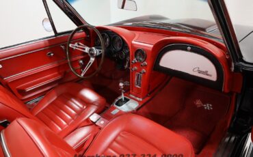 Chevrolet-Corvette-1966-Convertible-13
