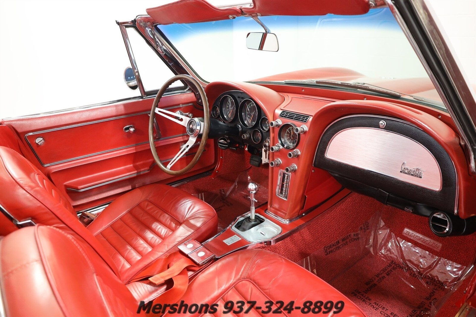 Chevrolet-Corvette-1966-Convertible-13