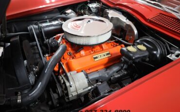 Chevrolet-Corvette-1966-Convertible-2