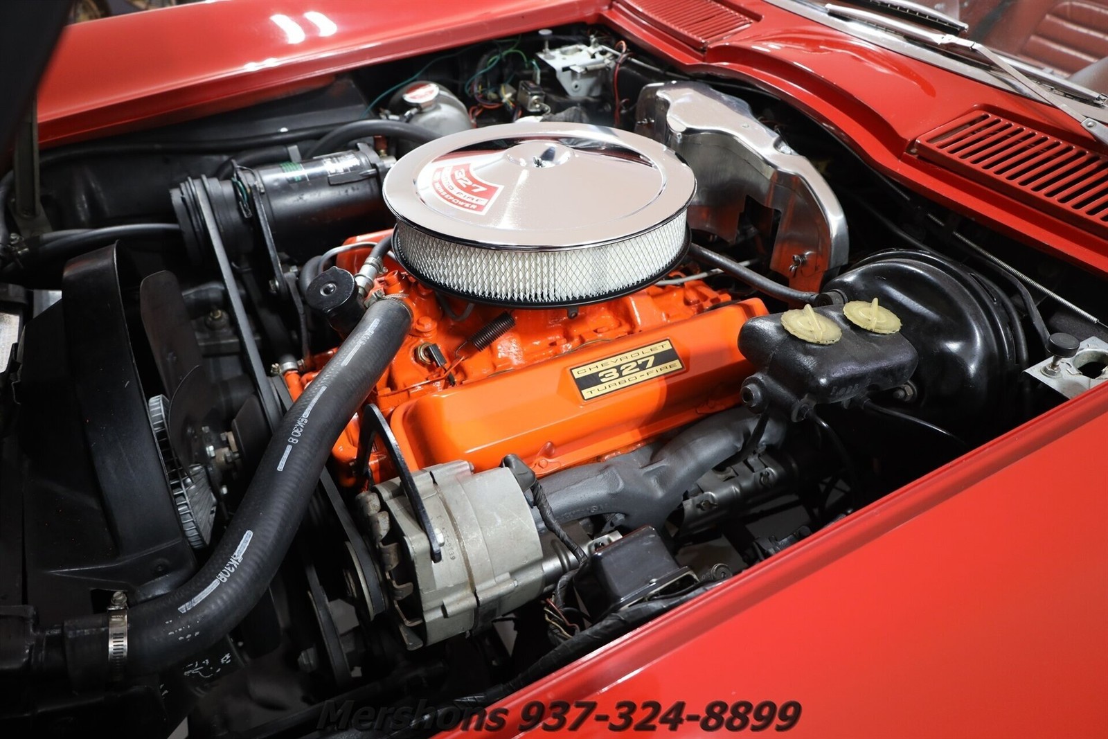 Chevrolet-Corvette-1966-Convertible-2