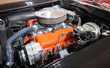 Chevrolet-Corvette-1966-Convertible-2