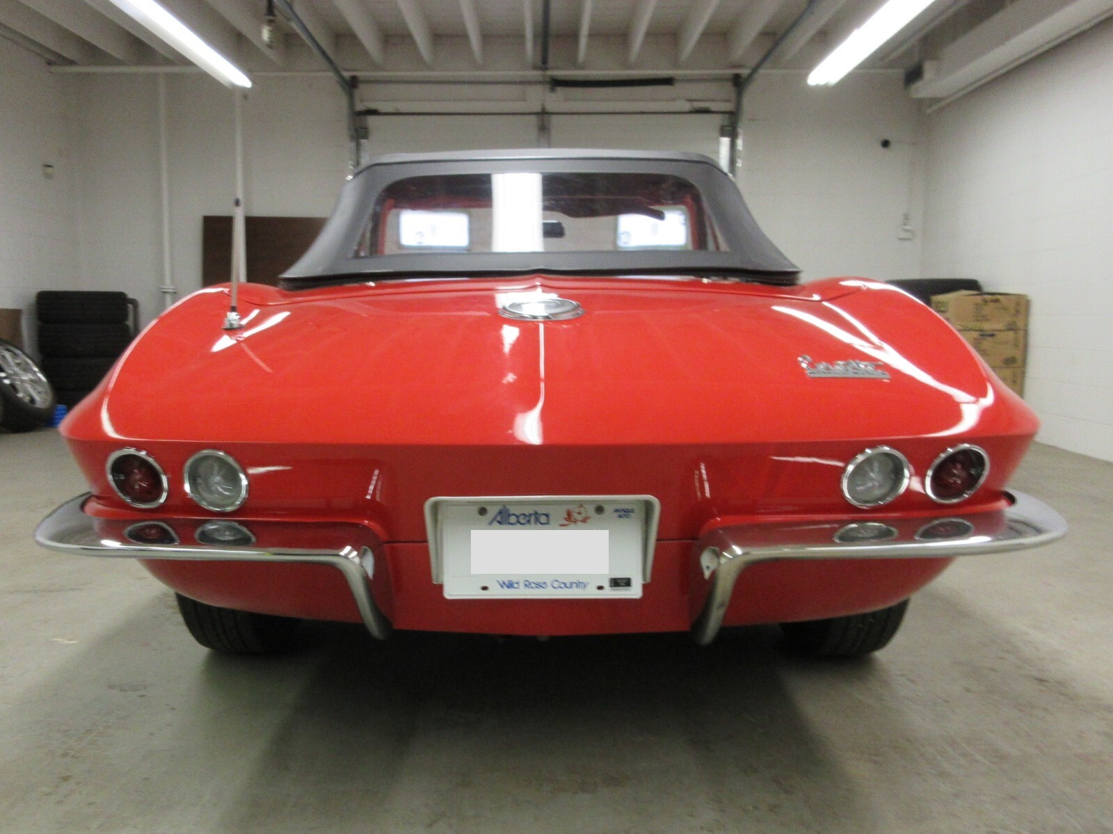 Chevrolet-Corvette-1966-Convertible-2