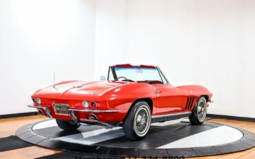 Chevrolet-Corvette-1966-Convertible-4