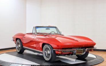 Chevrolet-Corvette-1966-Convertible-6