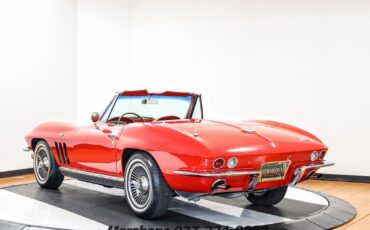 Chevrolet-Corvette-1966-Convertible-8