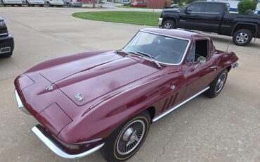 Chevrolet-Corvette-1966-Coupe-1