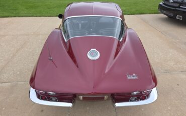 Chevrolet-Corvette-1966-Coupe-13