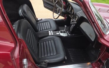 Chevrolet-Corvette-1966-Coupe-23