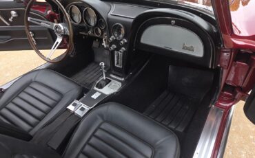 Chevrolet-Corvette-1966-Coupe-24