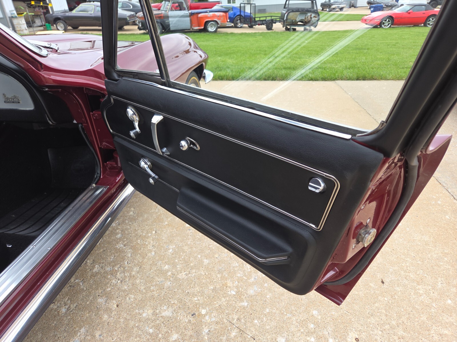 Chevrolet-Corvette-1966-Coupe-25