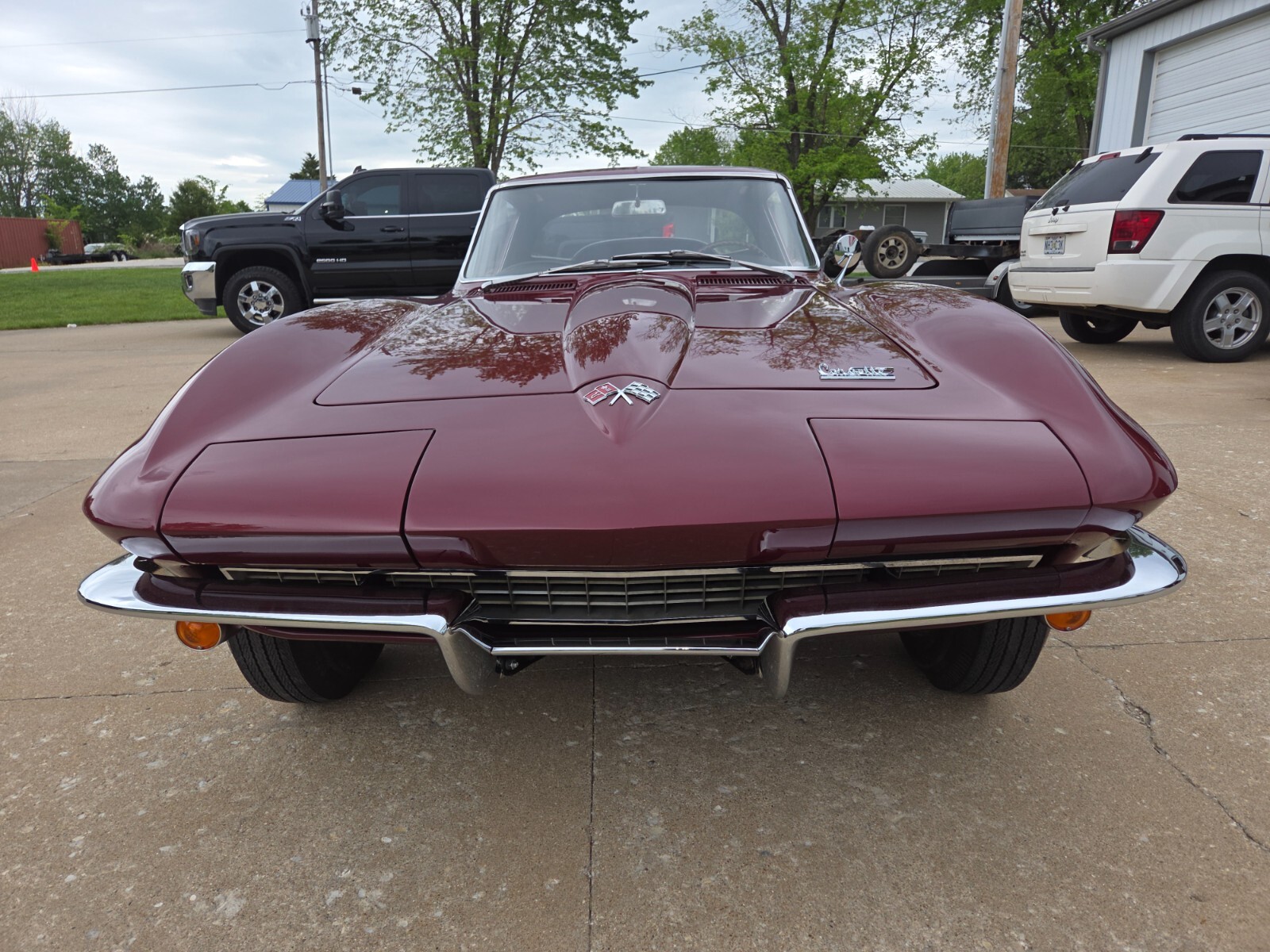 Chevrolet-Corvette-1966-Coupe-3