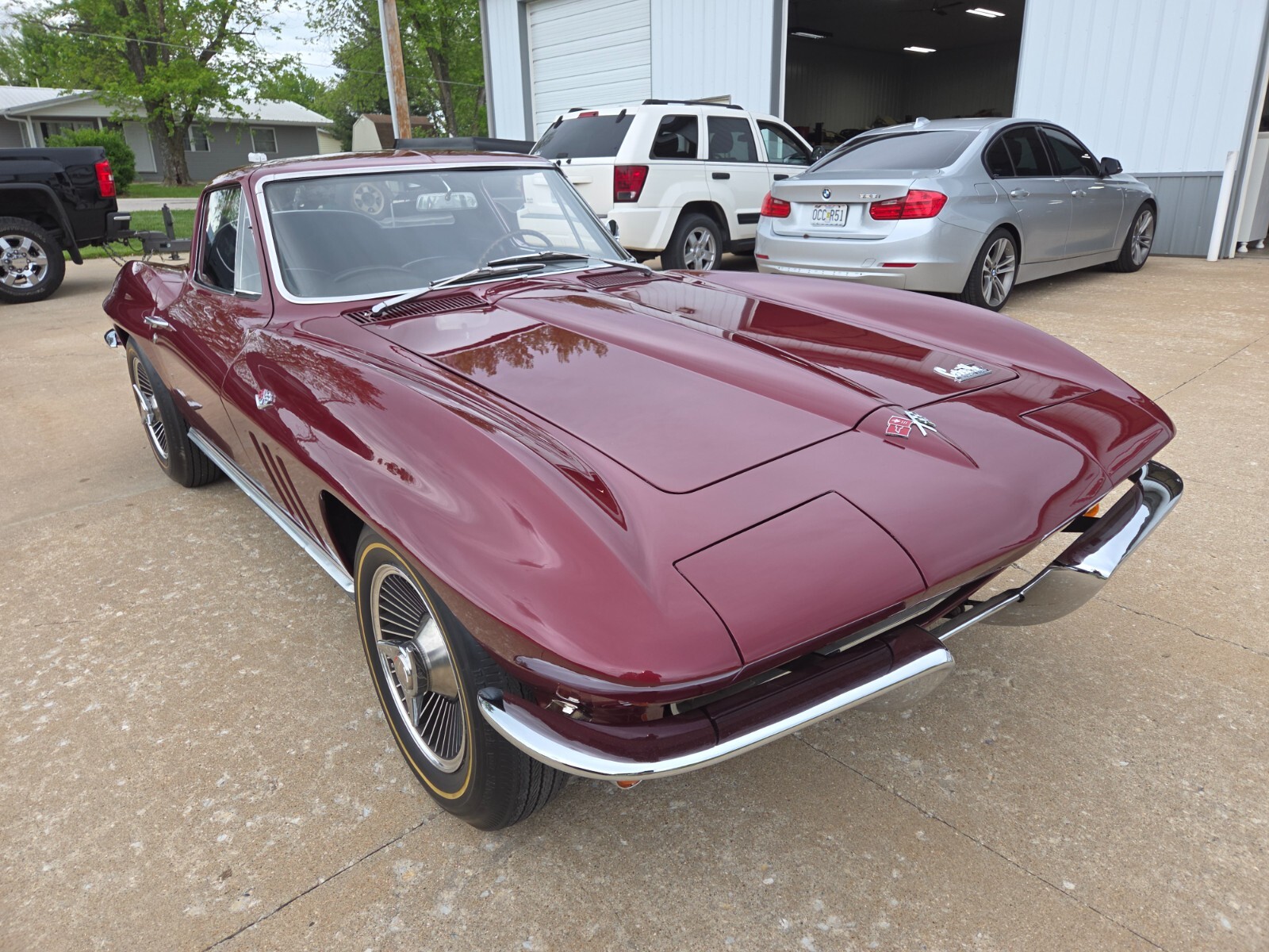 Chevrolet-Corvette-1966-Coupe-5