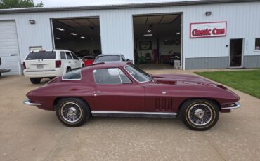 Chevrolet-Corvette-1966-Coupe-7