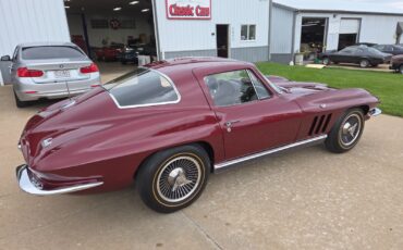 Chevrolet-Corvette-1966-Coupe-8