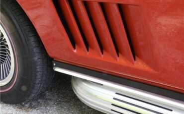 Chevrolet-Corvette-1967-CONVT-11